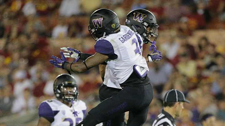 Washington gets defensive, holds on to beat No. 17 USC 17-12 Washington gets defensive, holds on to beat No. 17 USC 17-12