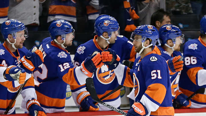Tavares has 2 goals, assist as Islanders beat Coyotes 5-2 Tavares has 2 goals, assist as Islanders beat Coyotes 5-2