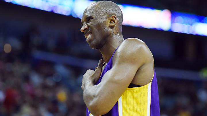 Video: Lakers' Kobe Bryant learns of shoulder injury diagnosis