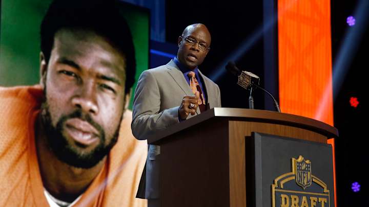 Broncos choose CSU tackle Ty Sambrailo