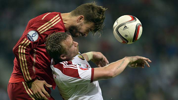 Spain edges Belarus in Del Bosque's 100th match in charge