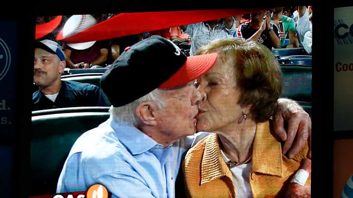 Former President Carter and wife on Braves' 'Kiss Cam'