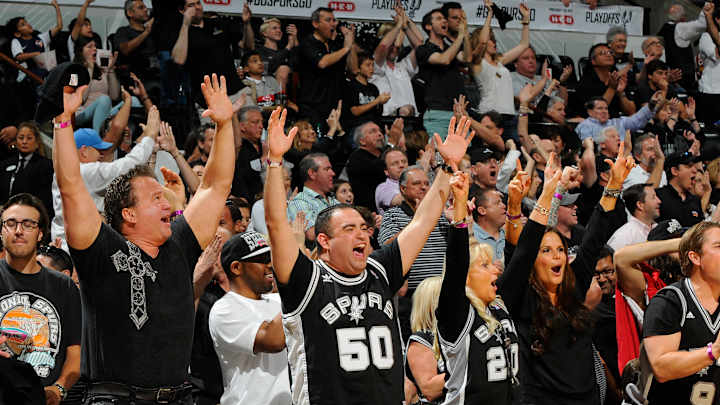 Spurs fans wait at airport to greet team after first-round loss Spurs fans wait at airport to greet team after first-round loss