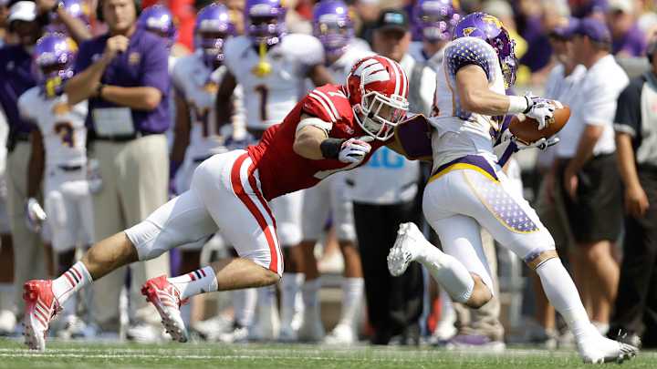 Wisconsin safety Mike Caputo out of Alabama game with head injury