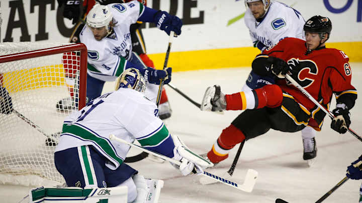 Miller or Lack? Canucks won't reveal starting goalie