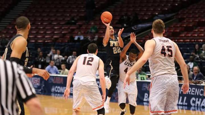 FIU beats UTSA on half-court buzzer beater FIU beats UTSA on half-court buzzer beater