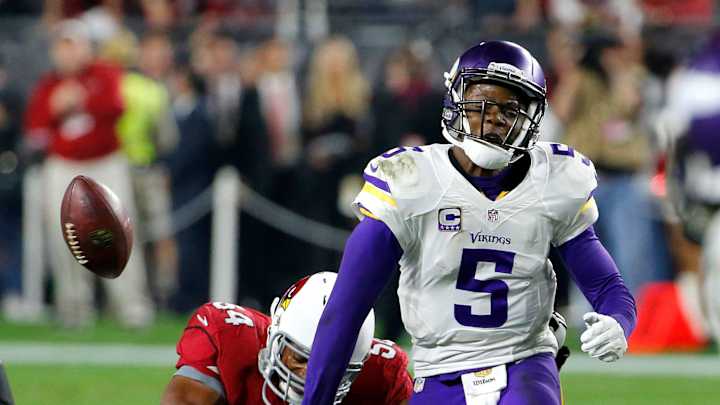 Vikings comeback thwarted by lost fumbles
