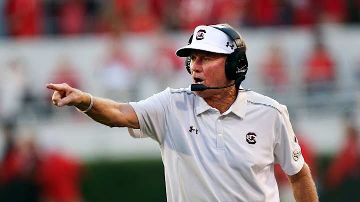 Lambert, Chubb lead No. 7 Georgia to 52-20 rout of SCarolina