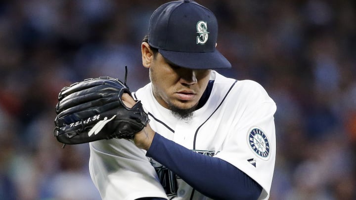 Hernandez outpitches Bumgarner as Mariners beat Giants 2-0