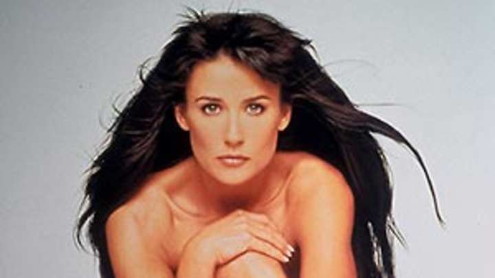 Thursday's PM Hot Clicks: Demi Moore; Lopez lightsaber duel