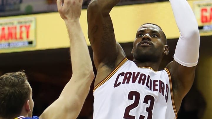 LeBron James to play against Pacers despite quad injury