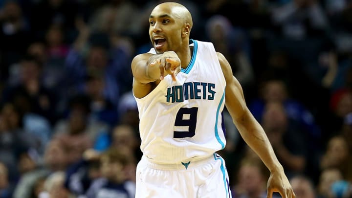 Hornets guard Gerald Henderson exercises $6 million player option