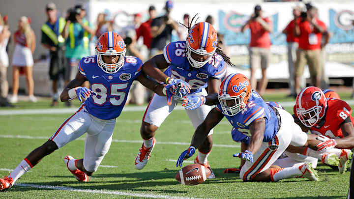 No. 11 Florida beats Georgia 27-3, closes in on SEC East