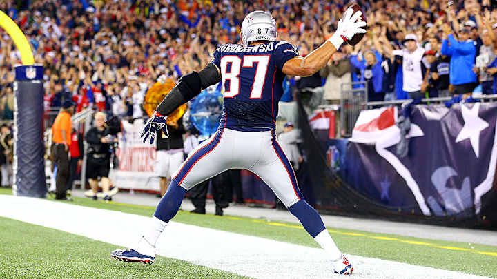Against the Grain: Gronk wouldn't be Gronk if he didn't play for Patriots