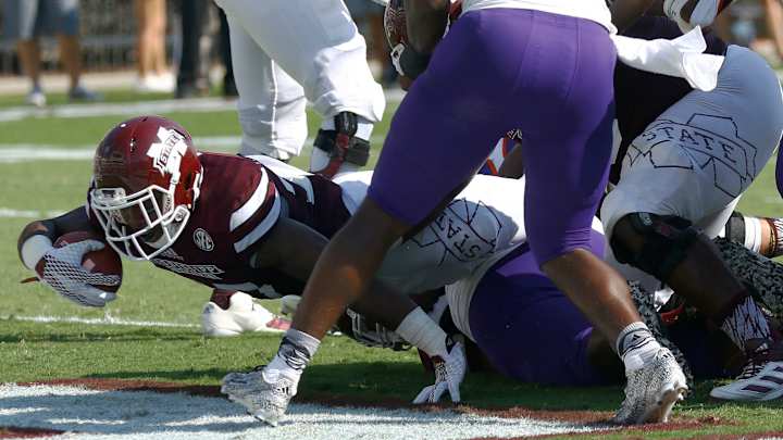 Prescott leads Mississippi St past Northwestern St 62-13