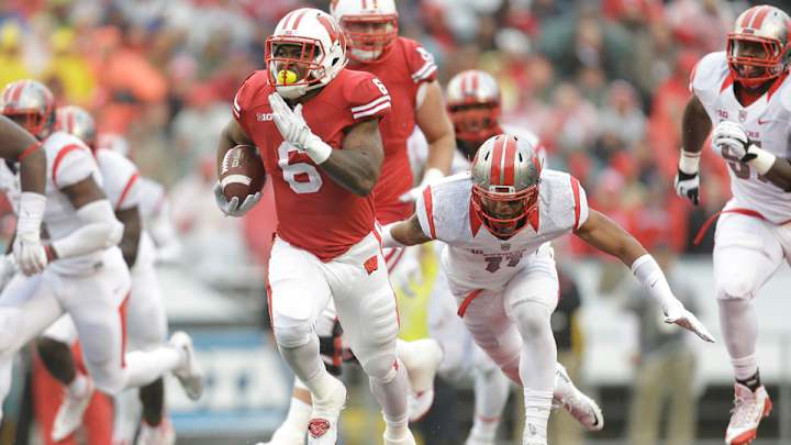 Report: Wisconsin RB Corey Clement will return to school next year