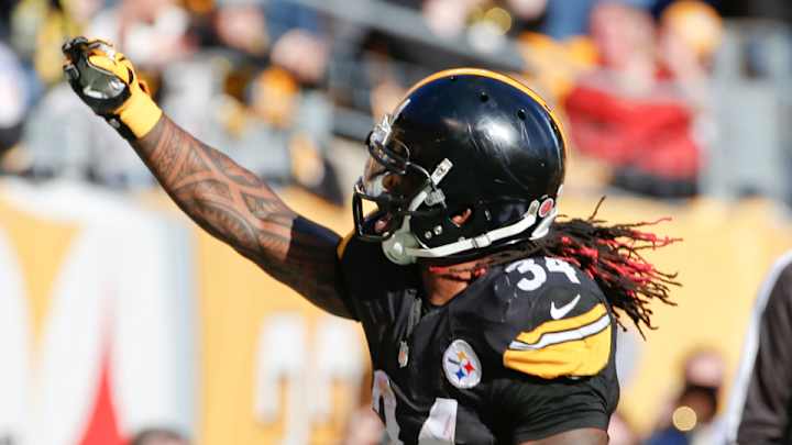 Photo: Steelers RB DeAngelo Williams tweets selfie with turkey Photo: Steelers RB DeAngelo Williams tweets selfie with turkey