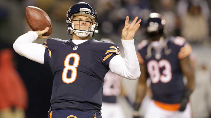 Report: Bears re-sign backup quarterback Jimmy Clausen Report: Bears re-sign backup quarterback Jimmy Clausen