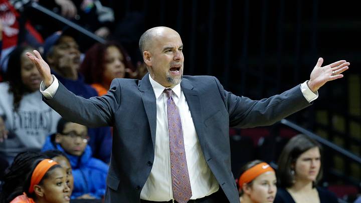 $48,000 payout for Illinois coach who left amid allegations