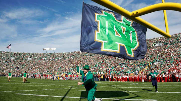 Brian Kelly surprises Notre Dame walk-on with scholarship