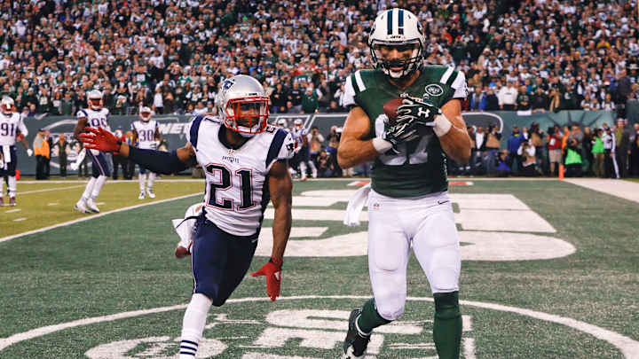 Jets move into playoff position, 26-20 in OT over Patriots