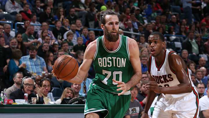 Celtics win 6th straight, beat Bucks 105-100