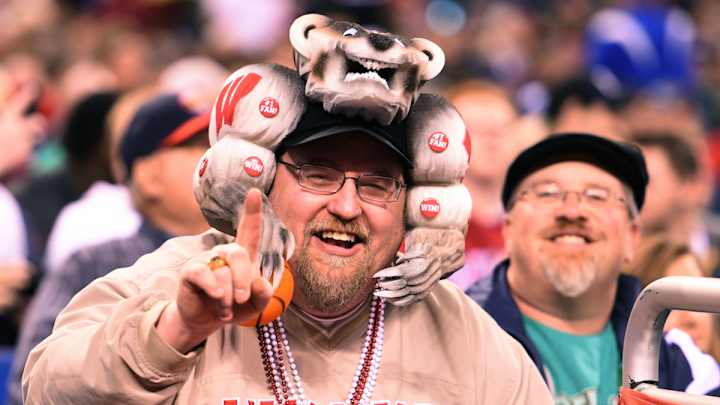A Wisconsin fan shaved a 'W' into his chest hair for the Final Four