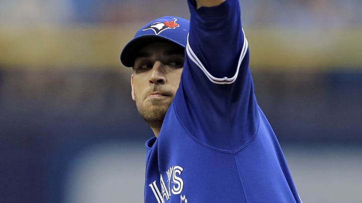 Estrada loses perfect game in 8th, Jays beat Rays 1-0 in 12