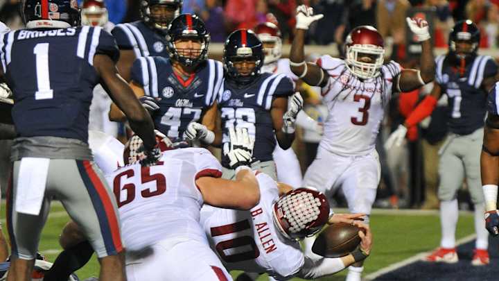 4 weeks of can-you-believe-it college football plays