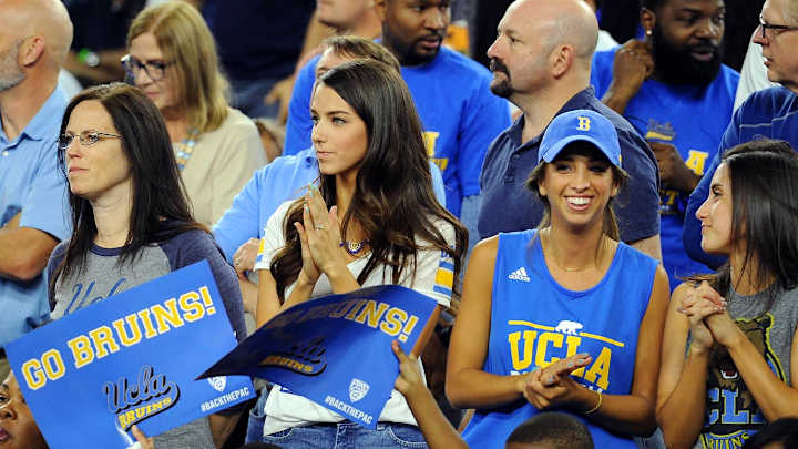 College Basketball Superfans, March 23-29