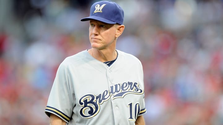 Brewers excercise 2016 club option on manager Ron Roenicke