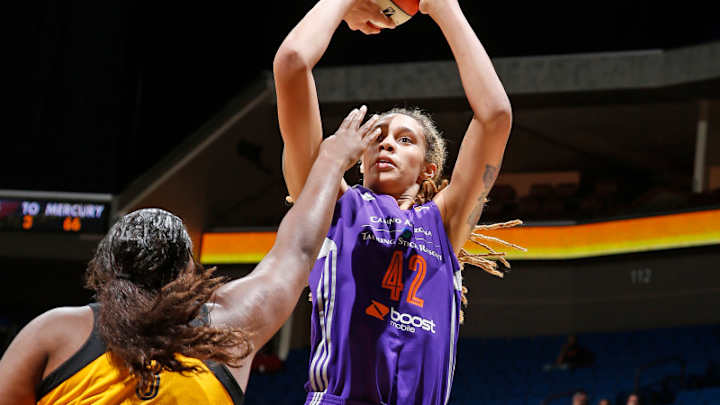 Mercury advance with 91-67 win over Shock