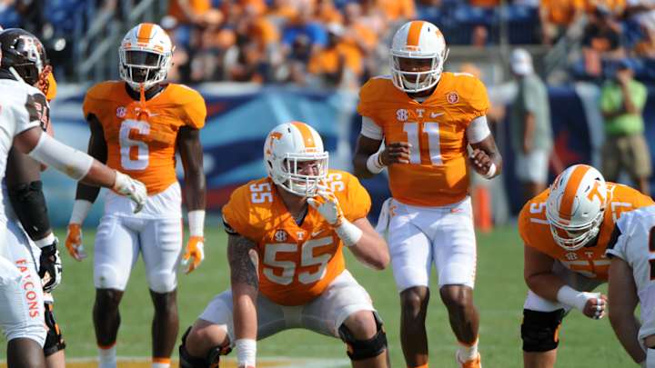 Pinkel set to coach home finale in SEC game vs. Tennessee