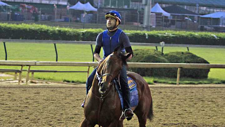 Kentucky Derby winner completes 1st workout for Preakness