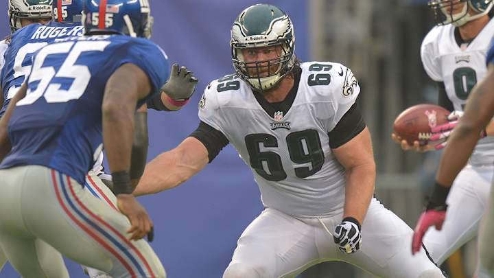 Broncos agree to sign ex-Eagles guard Evan Mathis to one-year deal Broncos agree to sign ex-Eagles guard Evan Mathis to one-year deal