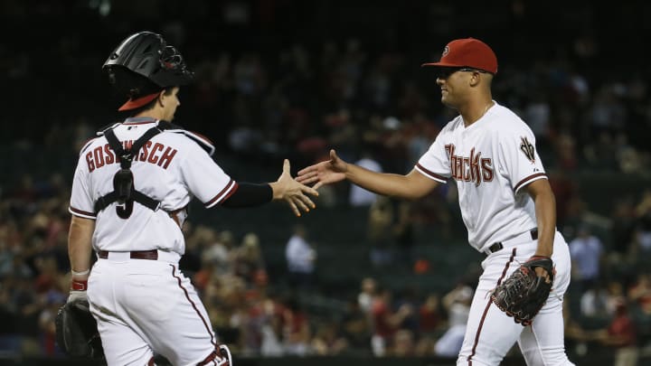 Trumbo hits 2 HRs, D-backs rip Strasburg and rout Nats 14-6