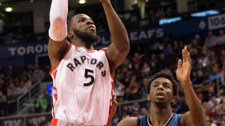 Lowry scores 40 points to lift Raptors to 112-105 win