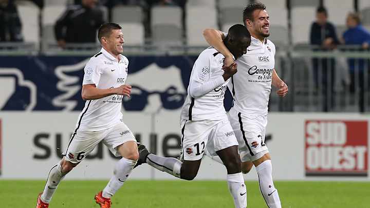Da Silva scores two as Caen routs Bordeaux, climbs to second