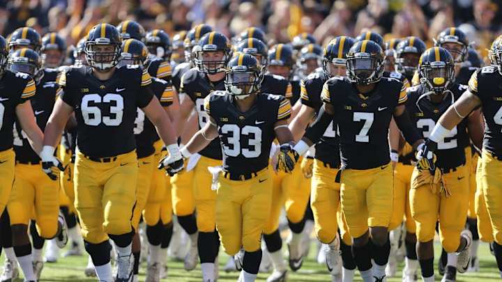 Incredible "Sketch" Video Captures Iowa's 7-0 Start