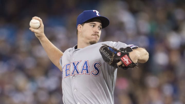 Gonzalez falters after HR, Blue Jays beat Rangers 3-2