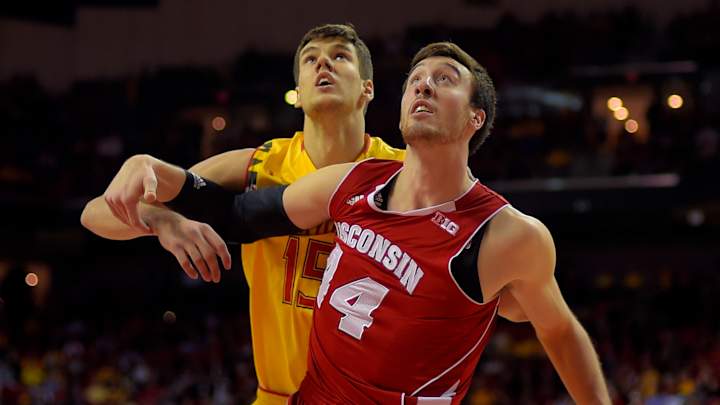 Wisconsin team plane forced to make emergency landing