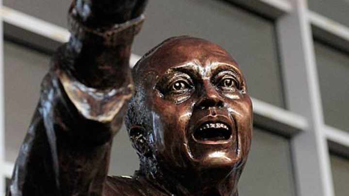 Sports Figures With Their Own Statues Sports Figures With Their Own Statues