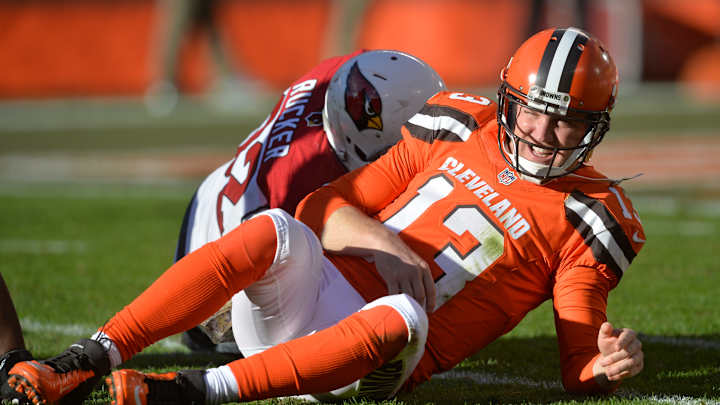 Browns coach keeps starting QB a secret vs Steelers