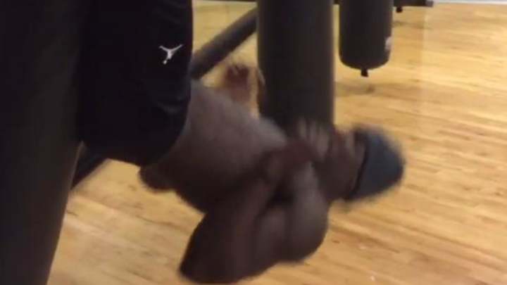 Dez Bryant's upside-down crunches seem almost impossible