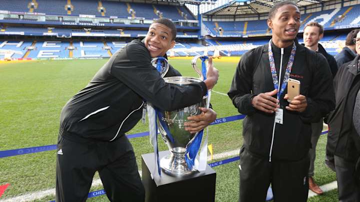 Bucks players take tour of Chelsea ahead of game in London