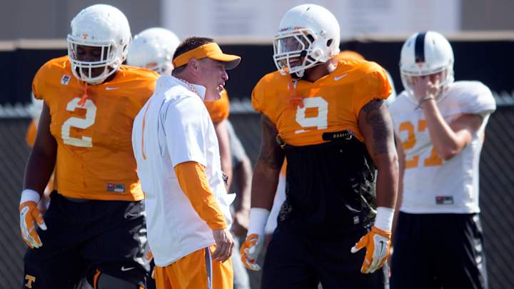 Barnett, Maggitt give No. 25 Vols fierce pass-rushing tandem