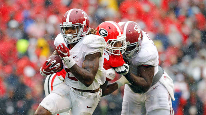 No. 8 Alabama's Henry a 240-pound force in open-field