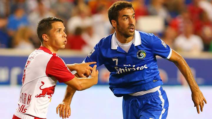 Spanish great Raúl to retire at end of New York Cosmos season