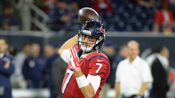 Texans’ Brian Hoyer clears concussion protocol, will start vs. Jaguars
