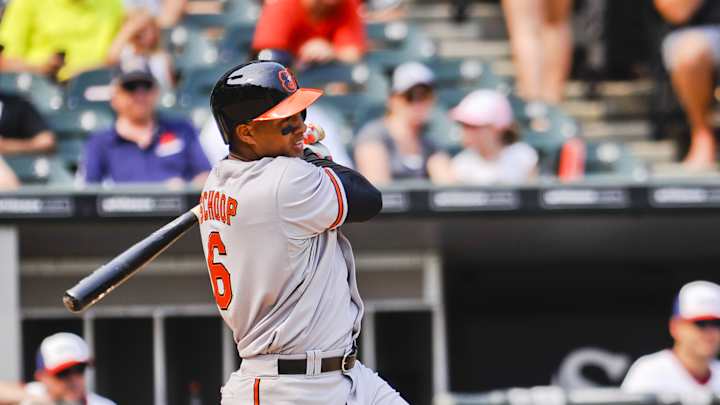 Schoop HR in return from disabled list, O's beat White Sox